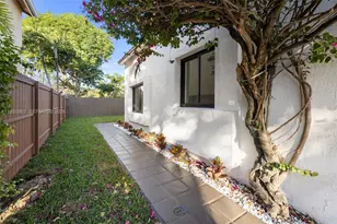 11260 SW 157th Ct, Miami, FL 33196 - Photo 3