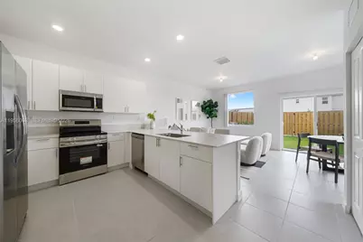 19448 SW 338 Ter, Homestead, FL 33034 - Photo 5