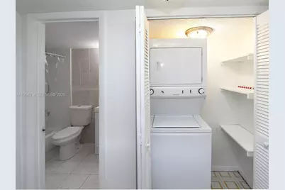 9440 W Flagler St #404, Miami, FL 33174 - Photo 13