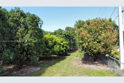 22020 SW 207th Ave, Miami, FL 33170 - Photo 3