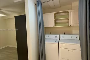 1715 Whitehall Dr, Davie, FL 33324 - Photo 25