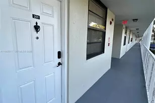 1715 Whitehall Dr, Davie, FL 33324 - Photo 29