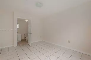 7785 W 30th Ct, Hialeah, FL 33018 - Photo 11