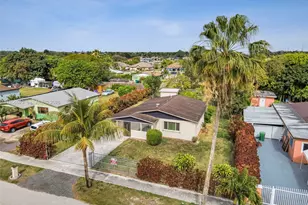 746 NW 3rd St, Florida City, FL 33034 - Photo 31