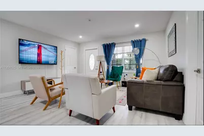 5157 NE 6th Ave, Oakland Park, FL 33334 - Photo 5