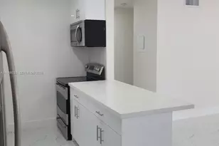 9402 SW 77th Ave, Miami, FL 33156 - Photo 17