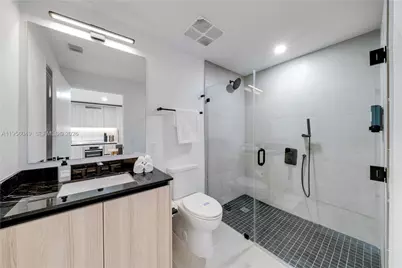 225 N Miami Ave #1707, Miami, FL 33128 - Photo 13