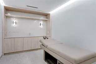 225 N Miami Ave, Miami, FL 33128 - Photo 21