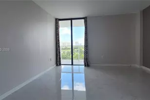 3701 N Country Club Dr, Aventura, FL 33180 - Photo 13