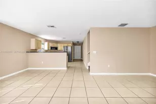 1001 SW 15th St, Deerfield Beach, FL 33441 - Photo 9