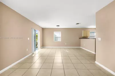 1001 SW 15th St, Deerfield Beach, FL 33441 - Photo 11