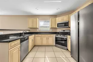 1001 SW 15th St, Deerfield Beach, FL 33441 - Photo 7