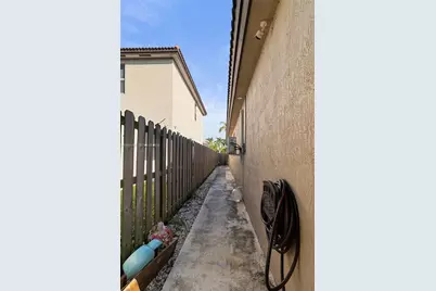 11828 SW 253rd St, Homestead, FL 33032 - Photo 23