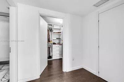 200 Biscayne Boulevard Way #506, Miami, FL 33131 - Photo 27