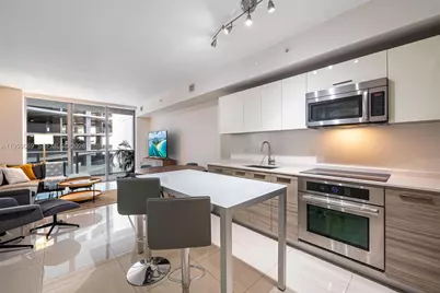 1300 Brickell Bay Dr #700, Miami, FL 33131 - Photo 1