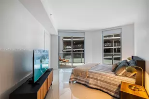 1300 Brickell Bay Dr, Miami, FL 33131 - Photo 11