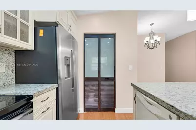 570 Woodgate Cir #A, Sunrise, FL 33326 - Photo 11