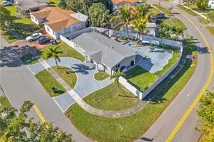 500 SW 64th Pkwy, Pembroke Pines, FL 33023 - Photo 17