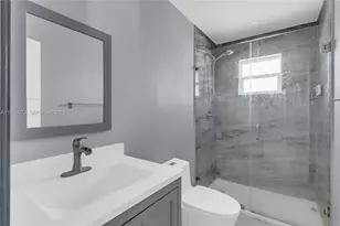 500 SW 64th Pkwy, Pembroke Pines, FL 33023 - Photo 11