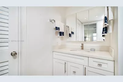 555 Crandon Blvd #71, Key Biscayne, FL 33149 - Photo 9