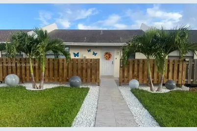 1327 Towhee St, Homestead, FL 33035 - Photo 1