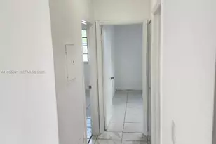 10805 SW 86th St, Miami, FL 33173 - Photo 11