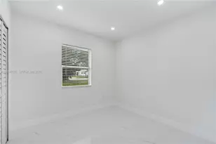 19450 NW 6th Ave, Miami Gardens, FL 33169 - Photo 13