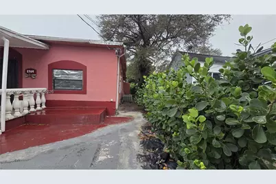 2764 NW 31st St, Miami, FL 33142 - Photo 5