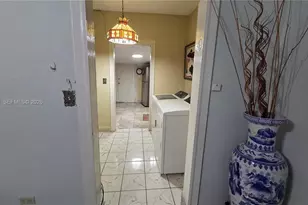 2764 NW 31st St, Miami, FL 33142 - Photo 13