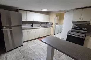 2764 NW 31st St, Miami, FL 33142 - Photo 15