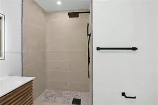 7801 Byron Ave, Miami Beach, FL 33141 - Photo 5