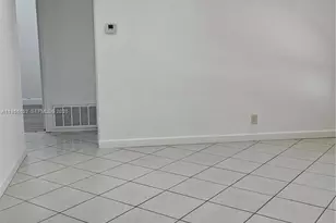 4360 NE 13th Ave, Oakland Park, FL 33334 - Photo 9