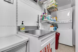 10631 NW 28th St, Sunrise, FL 33322 - Photo 25