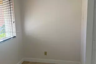 759 NW 92nd Ave, Plantation, FL 33324 - Photo 9