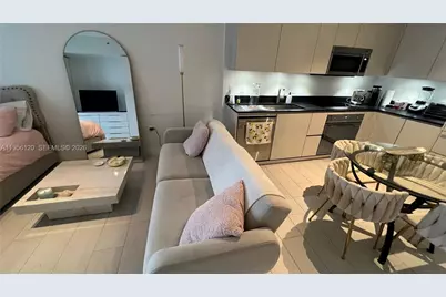 1010 Brickell Ave #1510, Miami, FL 33131 - Photo 5