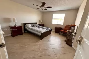 4878 NW 97th Pl, Doral, FL 33178 - Photo 9