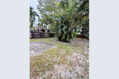 1062 NE 38th St #Main, Oakland Park, FL 33334 - Photo 11