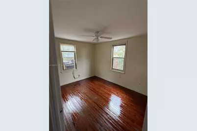 1062 NE 38th St #Main, Oakland Park, FL 33334 - Photo 7