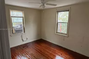 1062 NE 38th St, Oakland Park, FL 33334 - Photo 7