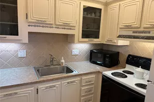 2861 Somerset Dr, Lauderdale Lakes, FL 33311 - Photo 5