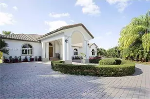 28860 SW 182nd Ave, Homestead, FL 33030 - Photo 3