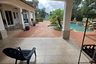 28860 SW 182nd Ave, Homestead, FL 33030 - Photo 15