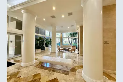 770 Claughton Island Dr #PH-9, Miami, FL 33131 - Photo 3