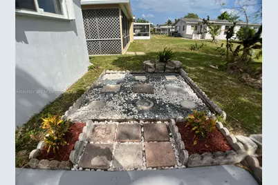 6990 NW 17th St, Margate, FL 33063 - Photo 15