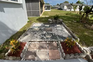 6990 NW 17th St, Margate, FL 33063 - Photo 15