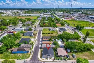 655 SW 5th St, Homestead, FL 33030 - Photo 3