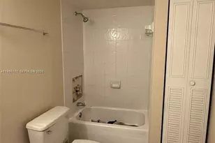 4854 NW 7th St, Miami, FL 33126 - Photo 25