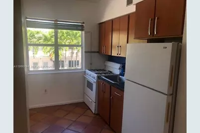 736 13th St #202, Miami Beach, FL 33139 - Photo 5