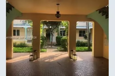 736 13th St #202, Miami Beach, FL 33139 - Photo 1