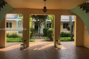 736 13th St, Miami Beach, FL 33139 - Photo 1